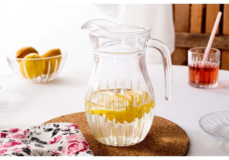 Najlepsze dzbanki do napojów: Wybierz idealny model na każdą okazję