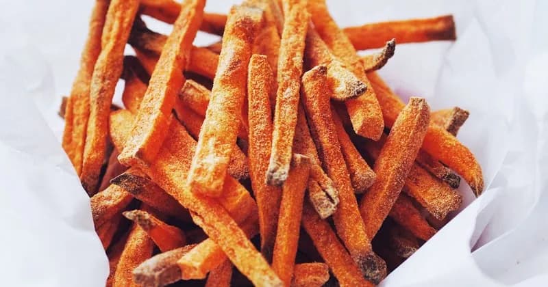 Jak idealnie piec bataty frytki w piekarniku, aby były chrupiące