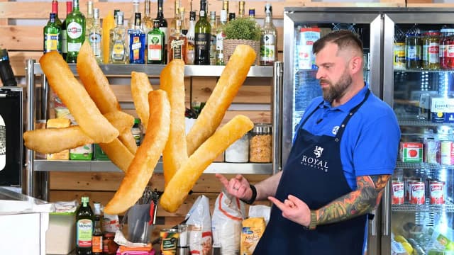 Jak się robi frytki, aby były chrupiące i smaczne w domu