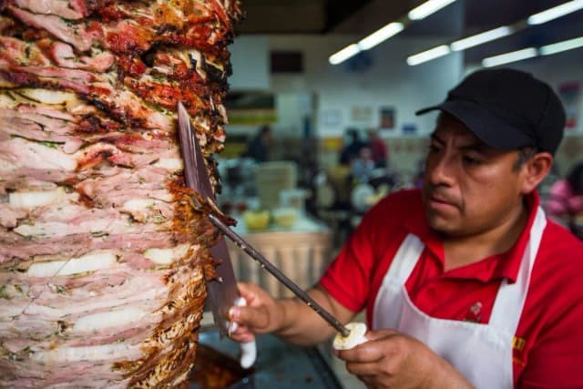Kraftowy kebab – co to jest i dlaczego warto go spróbować?
