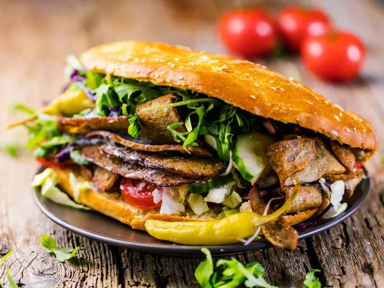 Czy kebab jest zdrowy? Odkryj prawdę o jego wartościach odżywczych